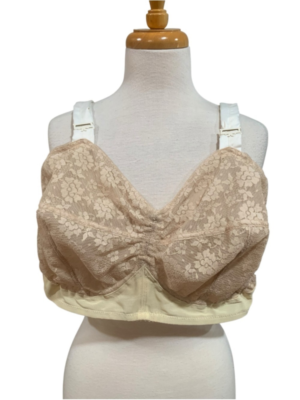 Women's Edith Lance Vintage Lace Minimizer Bra style 798 size 40 PS (DDD)